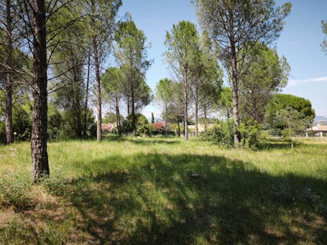 Terrain vente à Placette Jean Saint Pierre, Roquebrune-sur-Argens