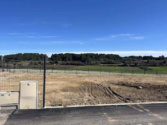 Terrain vente à Nîmes, Aigues-vives