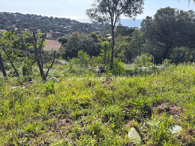 Terrain vente à Arrondissement de Draguignan, Roquebrune-sur-argens