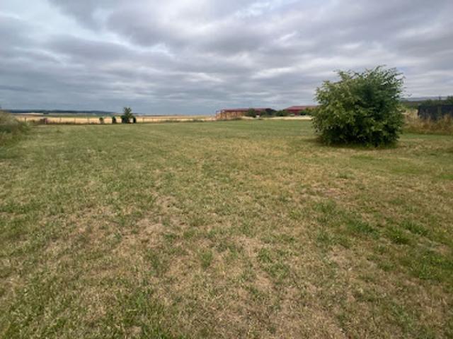 Terrain vente à Laon, La Ville-aux-bois-lès-pontavert