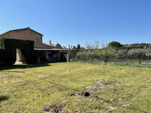 Terrain vente à Carpentras, Pernes-les-fontaines