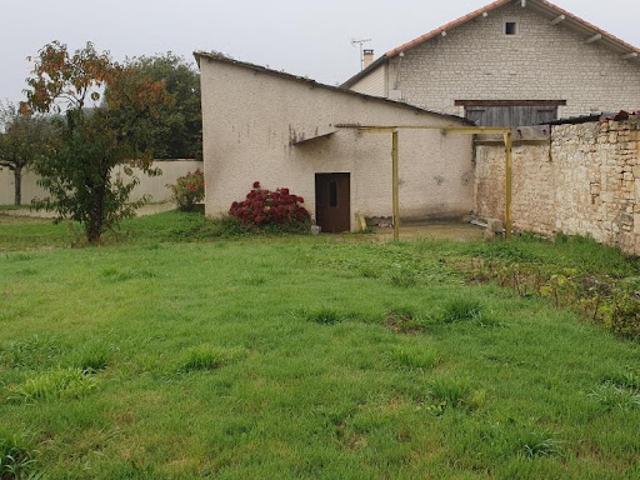 Terrain vente à Niort, Sauzé-vaussais