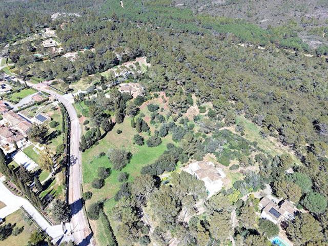 Terrain vente à Puget-sur-Argens, Var