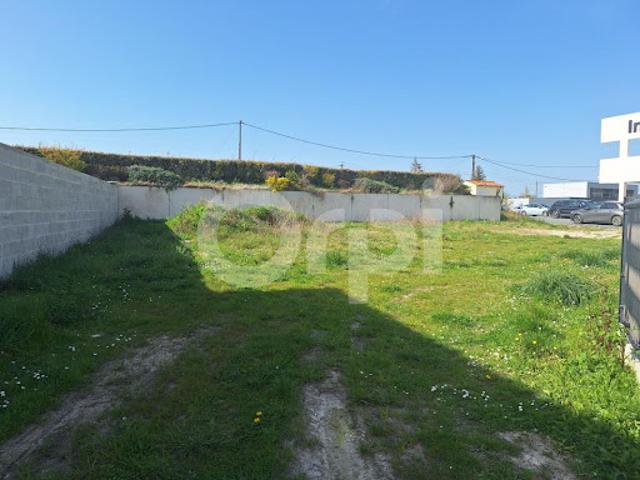 Terrain vente à France métropolitaine, Médis