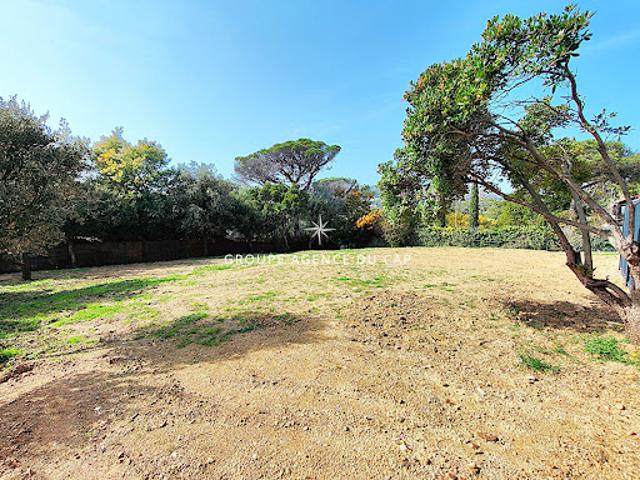 Terrain vente à Arrondissement de Draguignan, Roquebrune-sur-argens