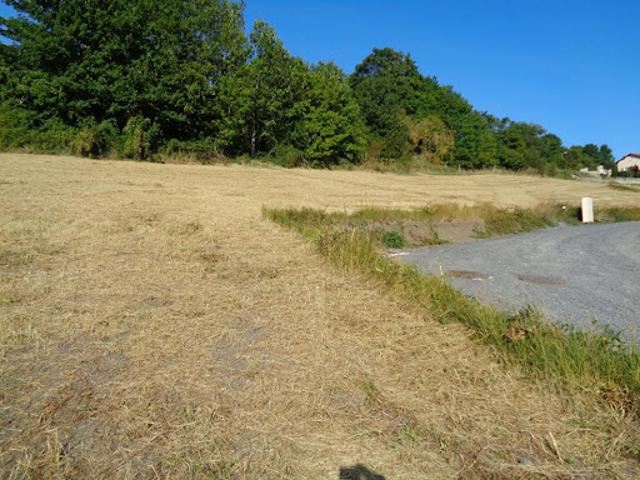 Terrain vente à Saint-Germain-Laprade, Haute-Loire