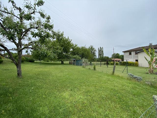 Terrain vente à Saint-Girons, Taurignan-vieux