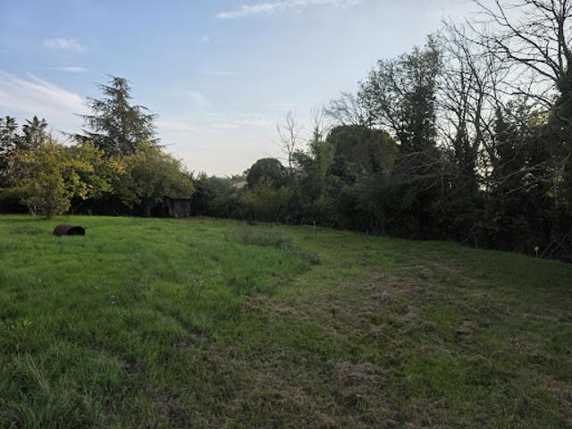 Terrain vente à France métropolitaine, Venelles