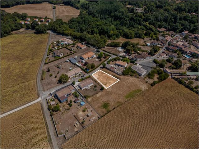 Terrain vente à Saint-Jean-d'Angély, Grandjean