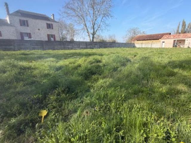 Terrain vente à Fontenay-le-Comte, Sainte-hermine