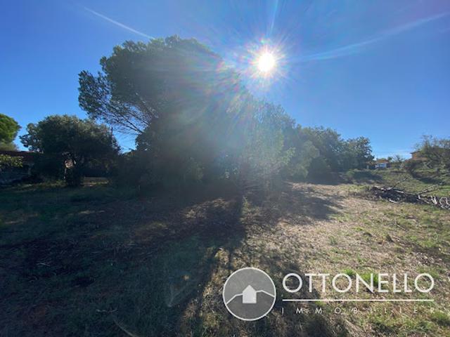 Terrain vente à Placette Jean Saint Pierre, Roquebrune-sur-Argens