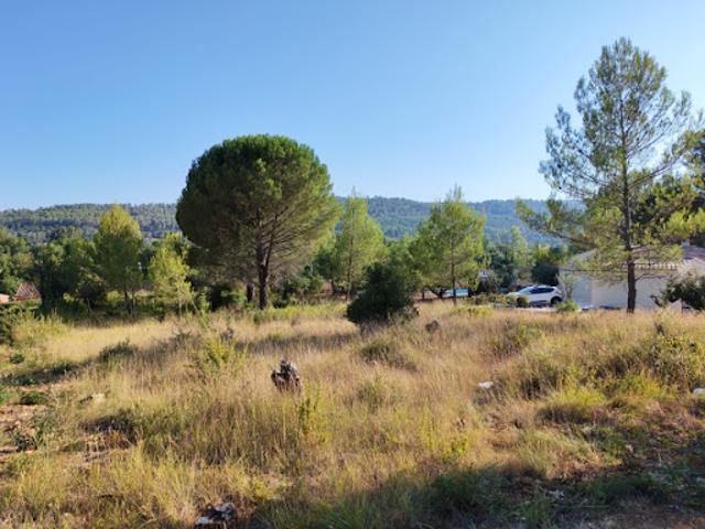 Terrain vente à Camps-la-Source, Var