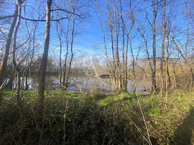 Terrain vente à France métropolitaine, Avrillé