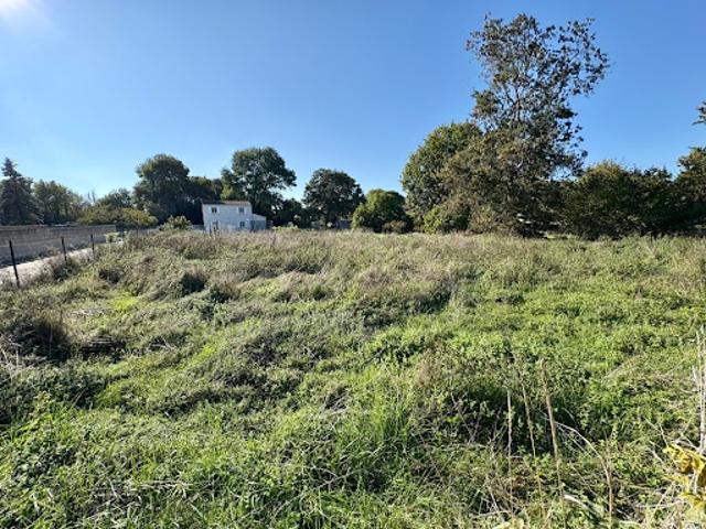 Terrain vente à France métropolitaine, La Clisse
