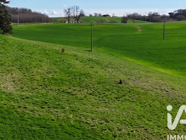 Terrain vente à Castelsarrasin, Puygaillard-de-lomagne
