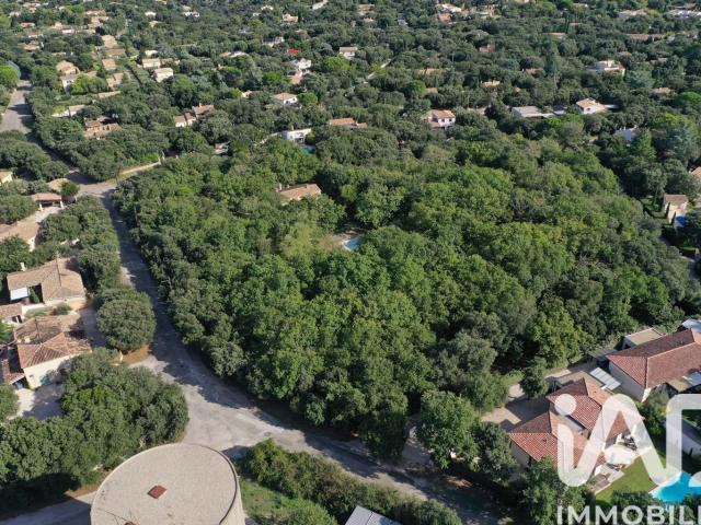 Terrain vente à Nîmes, Saint-siffret