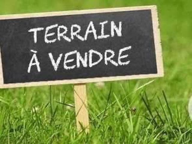 Terrain vente à Le Petit Chaubourg, Fouchères