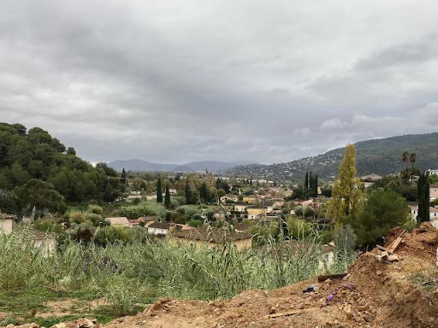 Terrain vente à Grasse, La Roquette-sur-siagne