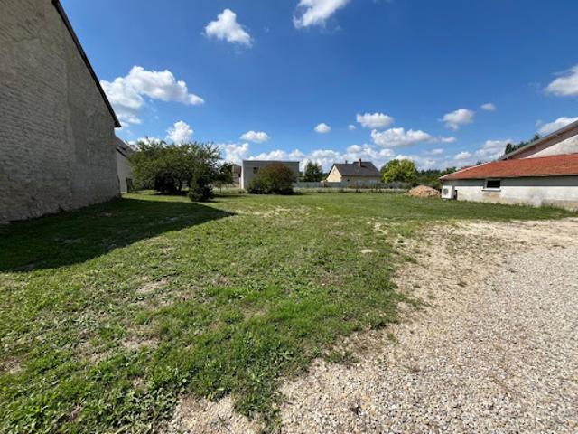 Terrain vente à Châlons-en-Champagne, Matougues