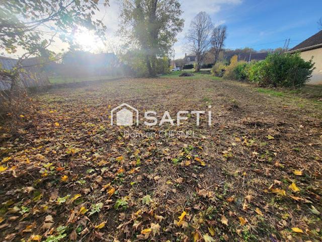 Terrain vente à Saint-Amand-Montrond, La Celle