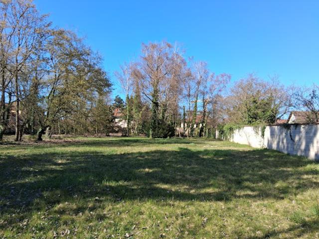 Terrain vente à La Tour-du-Pin, Pont-de-chéruy