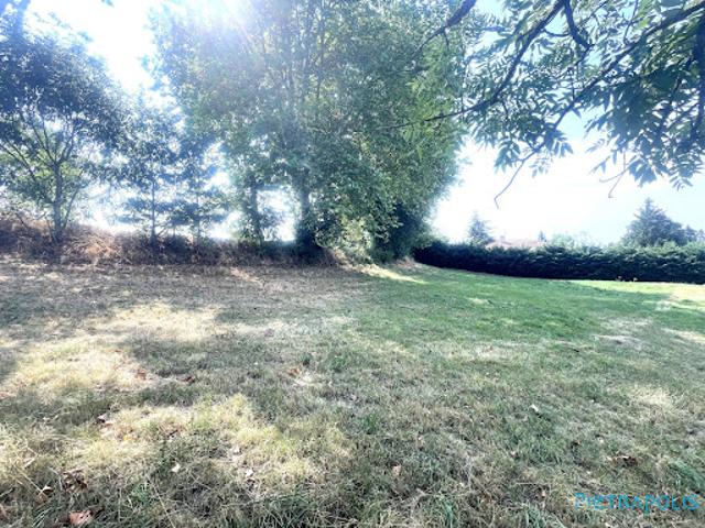 Terrain vente à France métropolitaine, Lay