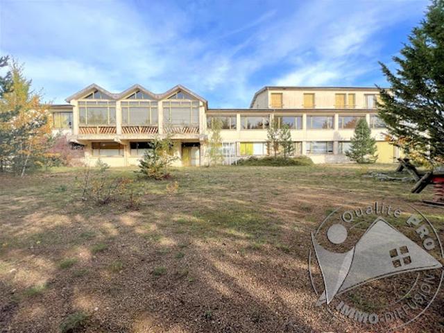 Villa vente à France métropolitaine, Pelouse