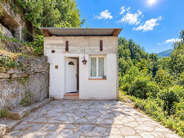 Villa vente à Saint-Roch, Contes