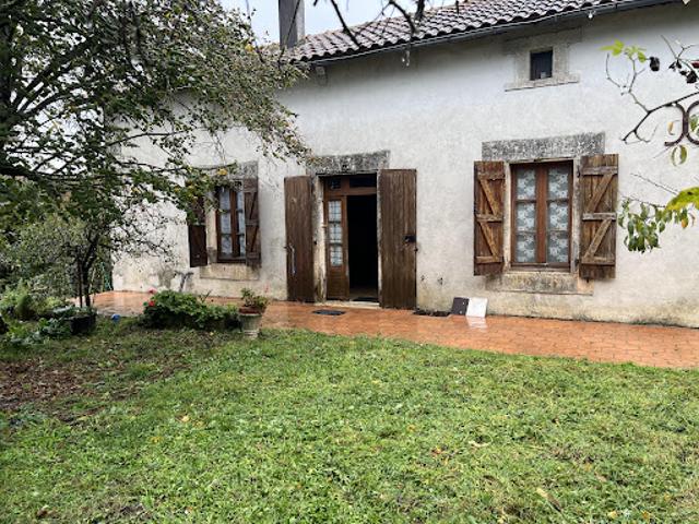 Villa vente à Confolens, Saint-laurent-de-céris