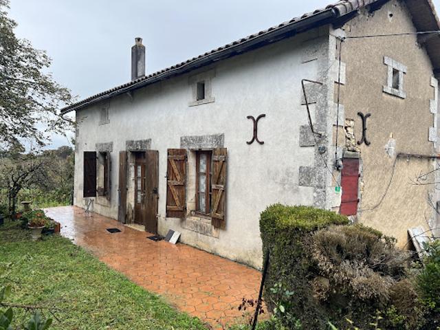 Villa vente à Confolens, Saint-laurent-de-céris