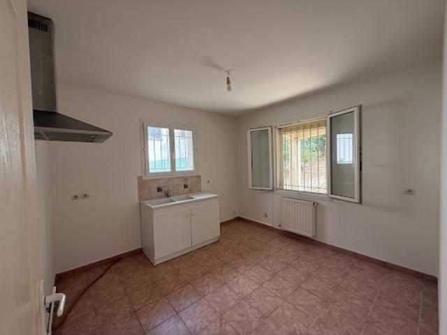 Villa vente à Russan, Sainte-Anastasie