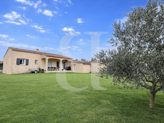 Villa vente à Arles, Saint-etienne-du-grès