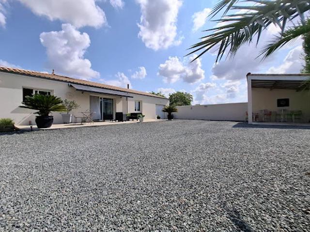 Villa vente à Saintes, Médis