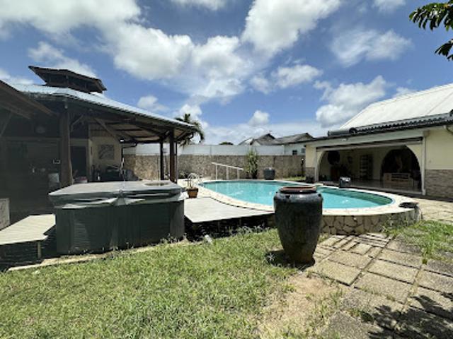 Villa vente à Le Bourg, Guyane