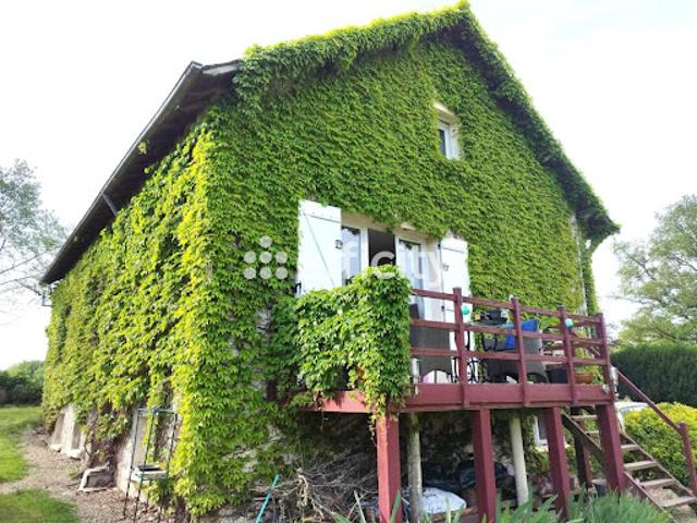 Villa vente à Saint-Amand-Montrond, Centre-Val de Loire