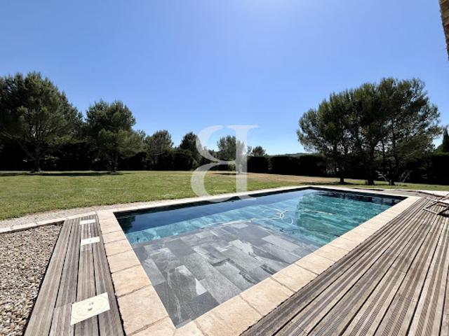 Villa vente à Arles, Boulbon