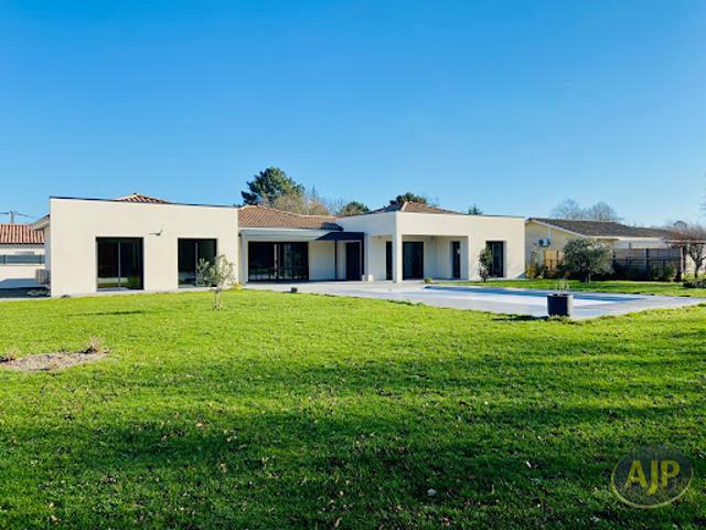 Villa vente à Lesparre-Médoc, Lesparre-médoc