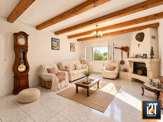 Villa vente à Russan, Sainte-Anastasie