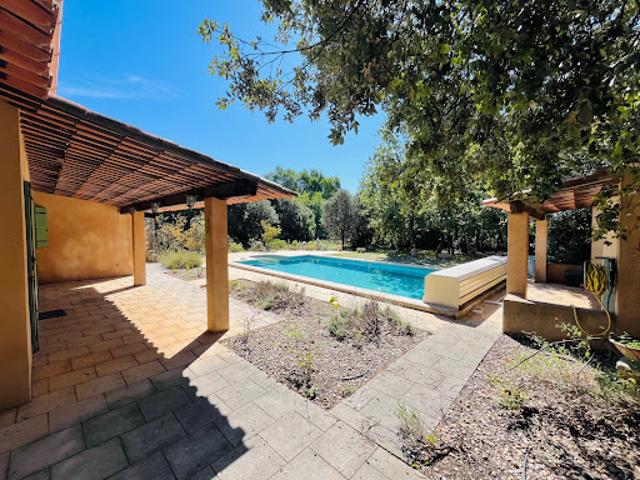 Villa vente à Apt, Saint-saturnin-lès-apt