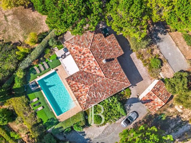 Villa vente à Font Couverte, Bagnols-en-Forêt