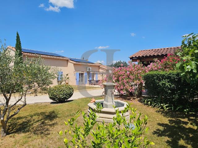 Villa vente à Sainte-cécile-les-vignes