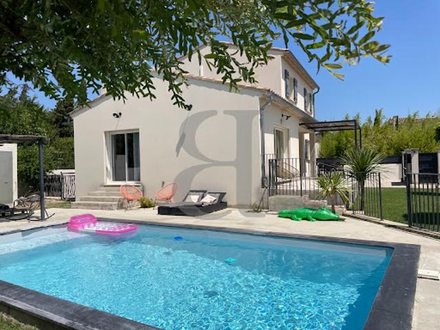 Villa vente à Sainte-cécile-les-vignes