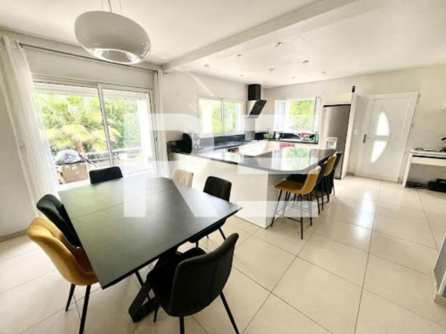 Villa vente à France métropolitaine, Beauvoisin