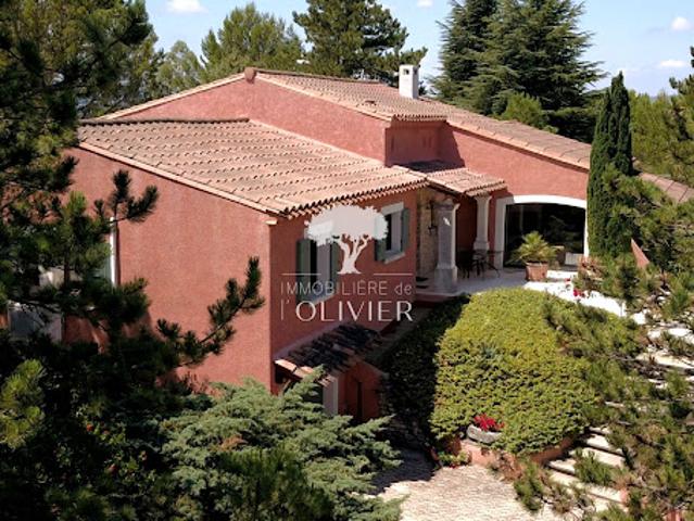 Villa vente à Apt, Saint-saturnin-lès-apt