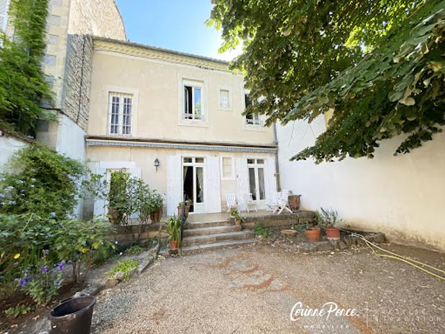 Villa vente à France métropolitaine, Nîmes