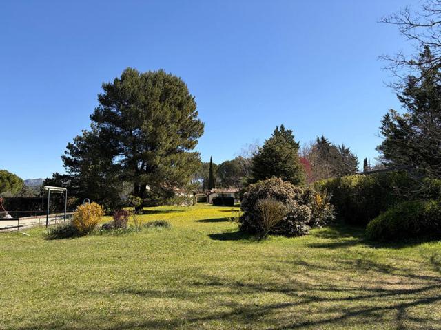 Maison vente à Aix-en-Provence, Jouques