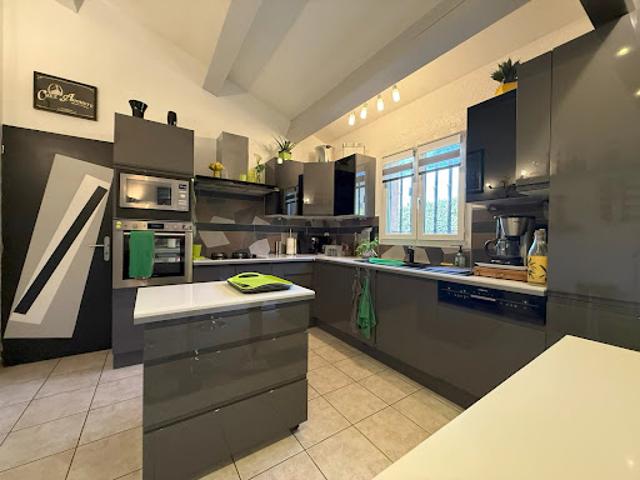 Villa vente à Apt, Saint-saturnin-lès-apt