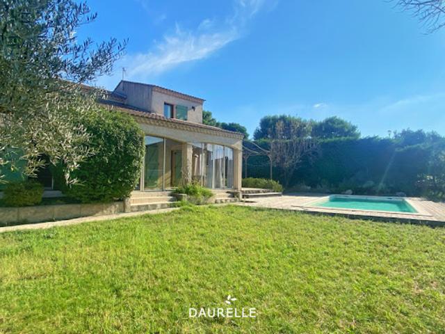 Villa vente à Arles, La Salle Les Alpes