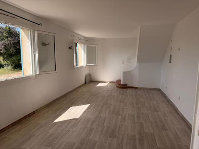 Villa vente à Le Moulinas, Tulette