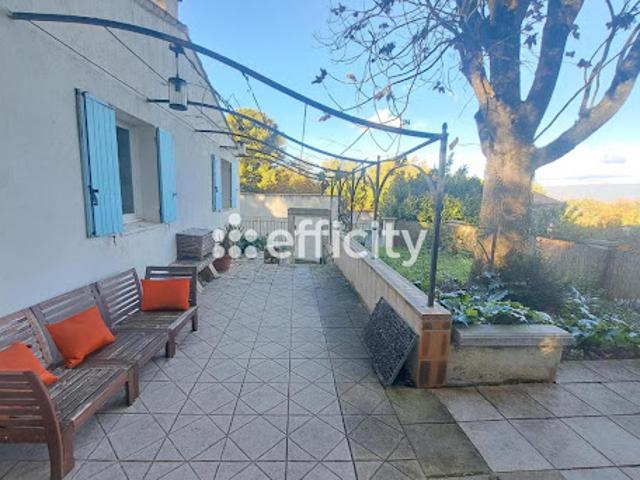 Villa vente à Aix-en-Provence, La Roque-d'anthéron